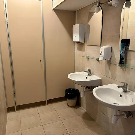 Sajutu Parka Atputas Komplekss Hostel *